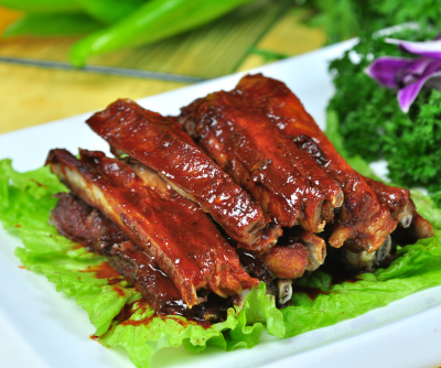 酱香肉嫩猪肋排近景展示图