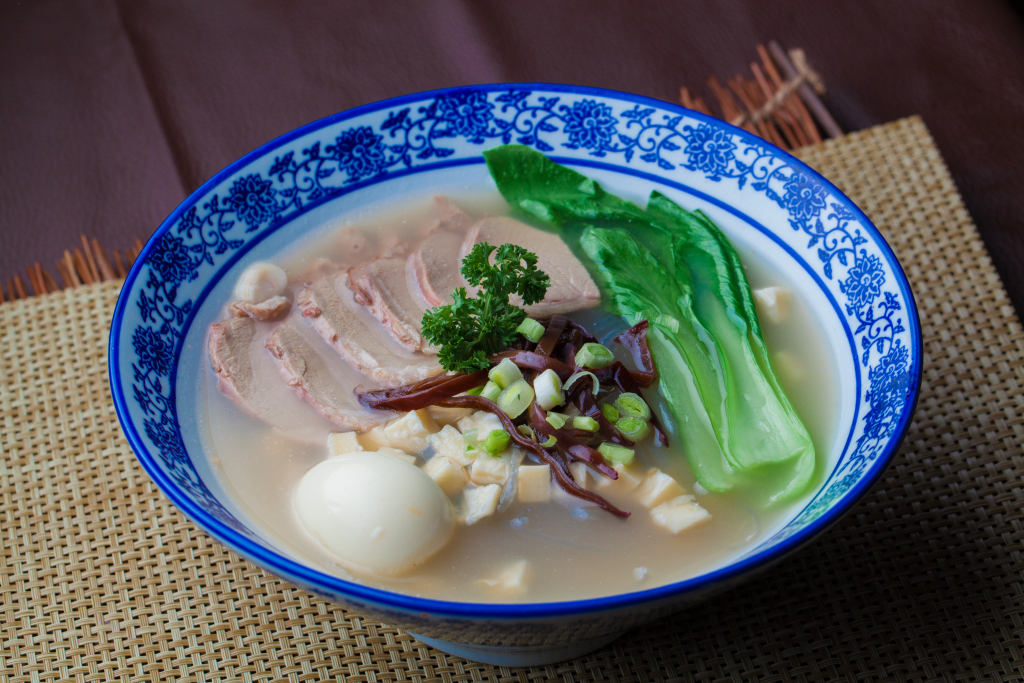 营养滋补牛肉粉丝汤版权图片下载