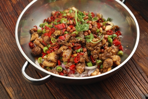 香菜辣椒炒肉丁