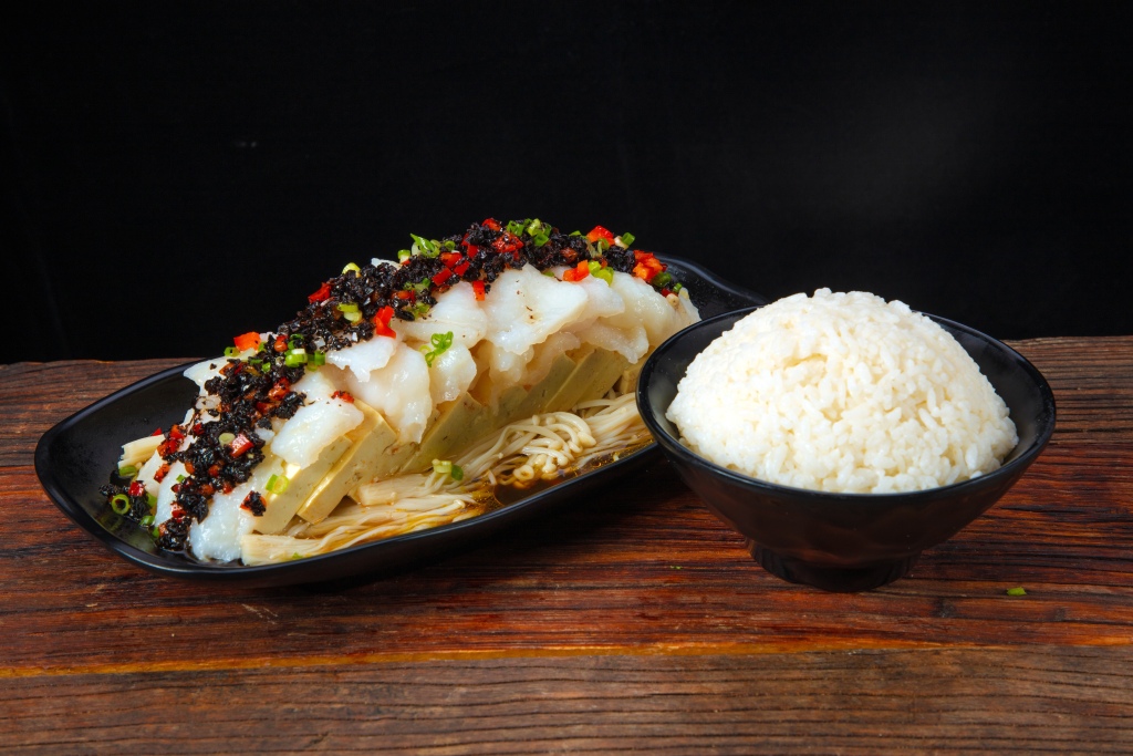 麻辣鱼片豆腐套餐版权图片下载