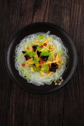 酸辣素菜米粉