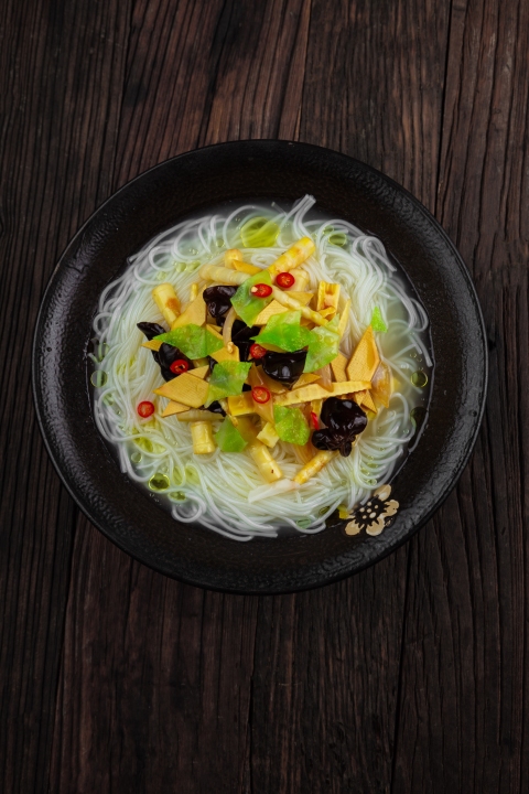 酸辣素菜米粉版权图片下载