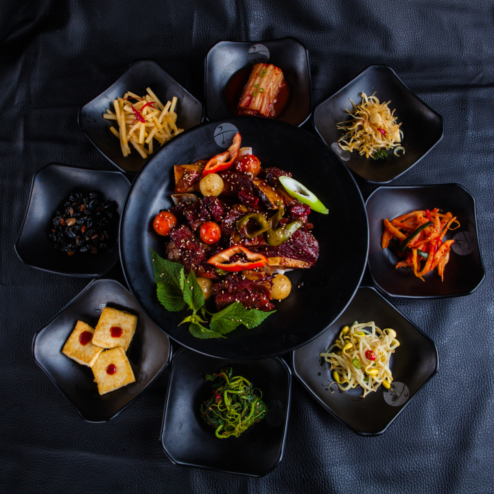鲜香叉烧肉拌饭食材版权图片下载