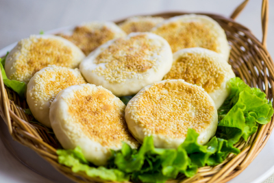 红豆芝麻馅饼