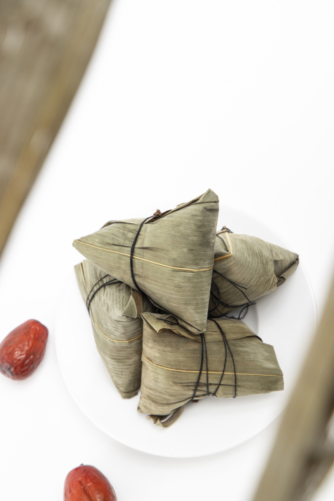 端午节手工粽子版权图片下载