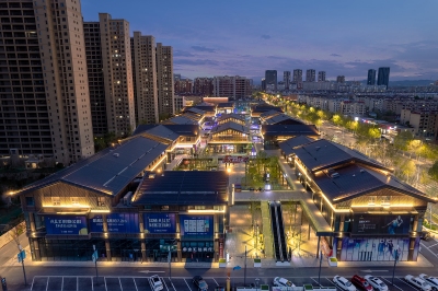 建筑购物中心夜景俯瞰图
