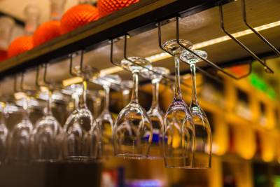 餐厅高脚红酒杯香槟杯实拍图