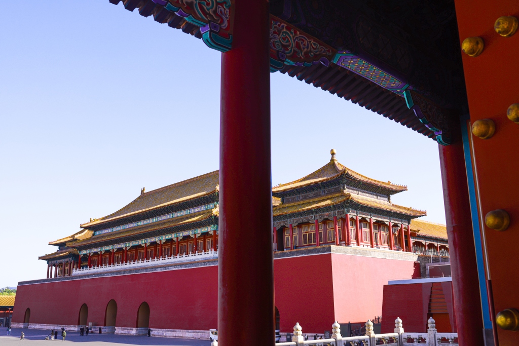 古代古风建筑房柱侧面照横图版权图片下载