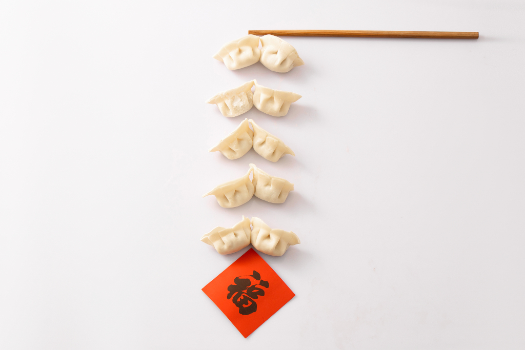 俯拍大年三十饺子高清图版权图片下载