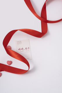 红绸带母亲节贺卡祝福图片