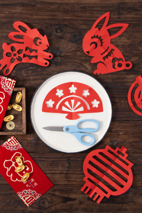 扇形剪纸兔子窗花高清图版权图片下载