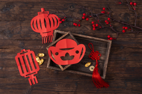 元宝灯笼剪纸窗花高清图
