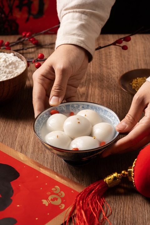 美食汤圆香气扑鼻实拍图版权图片下载