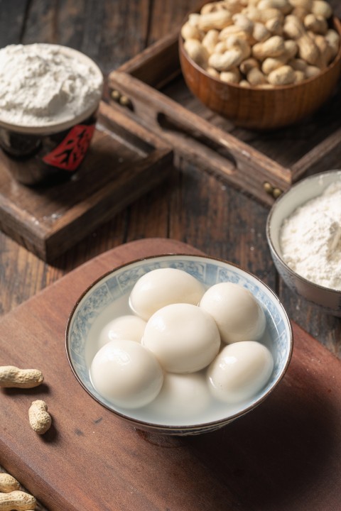 家庭美食糯糯的汤圆实拍图版权图片下载