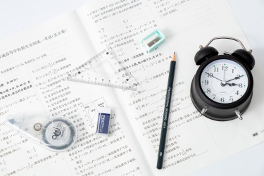 紧张倒计时严肃考场气氛实拍图