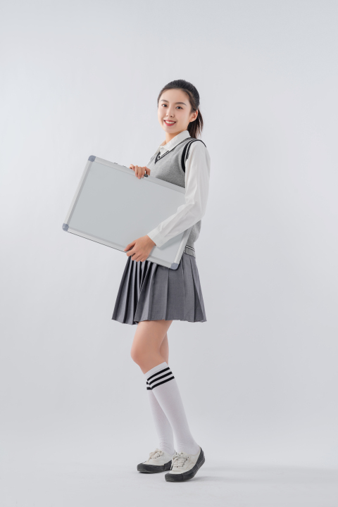 镜头下的女大学生高清图版权图片下载