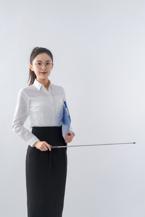 中学长马尾女老师实拍图版权图片下载