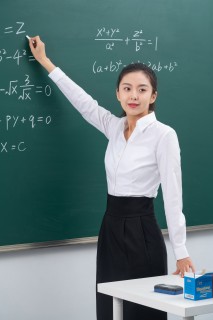 高中数学老师上课实拍图