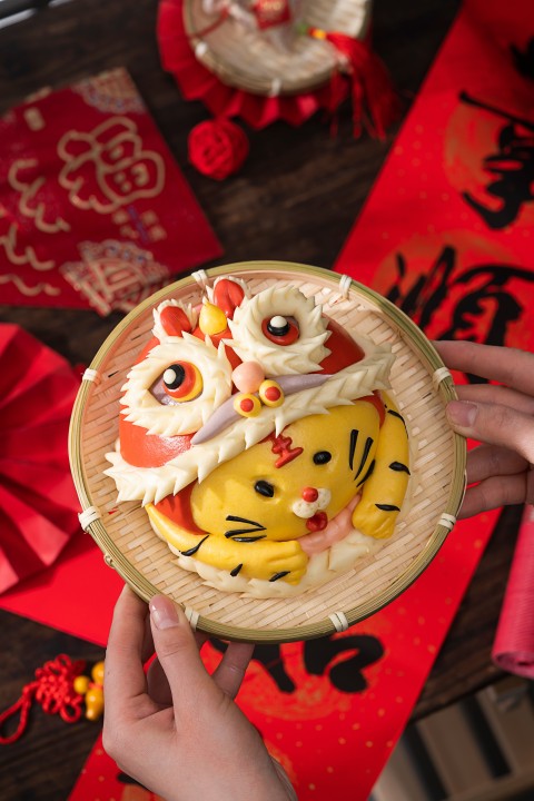 带可爱帽子的小老虎花馍实拍图版权图片下载