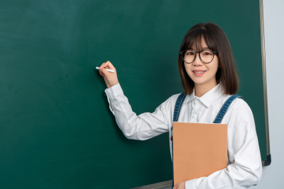 作业讲解分析女生图