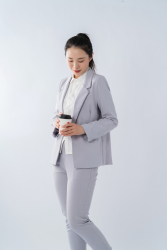 高雅端庄职场女性实拍图