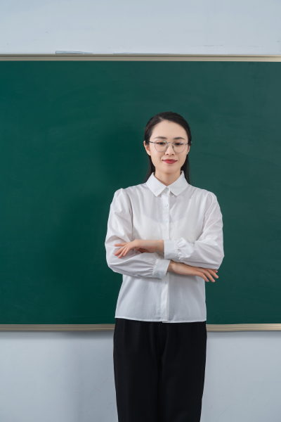 全心全意女教师上课实拍图