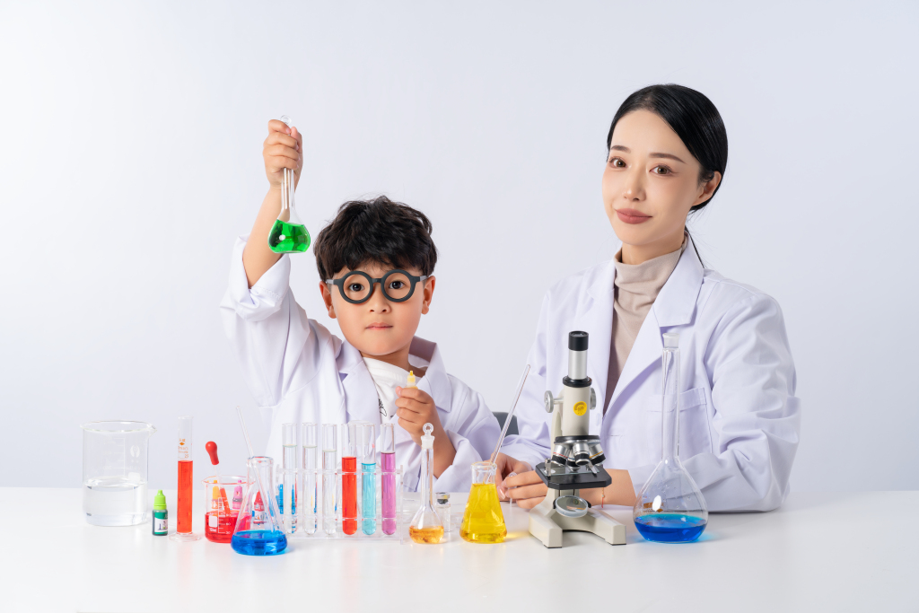 小学化学课程展示图版权图片下载