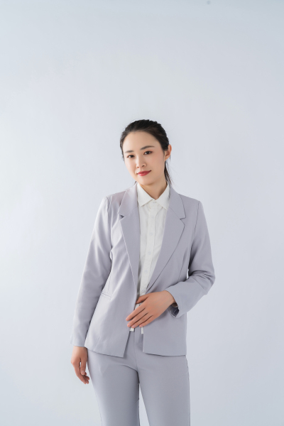职业韵味商务女性实拍图