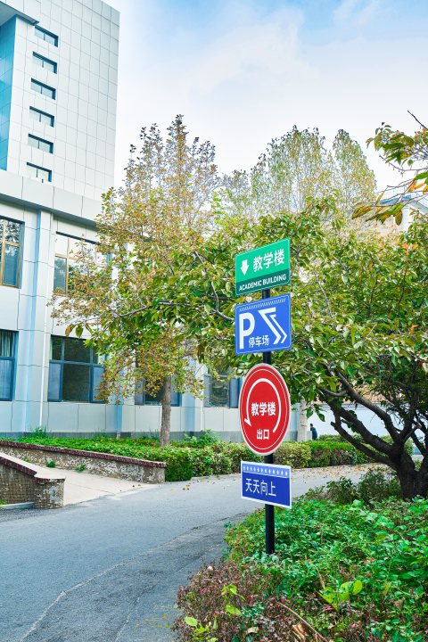 公司场景内部实拍图版权图片下载