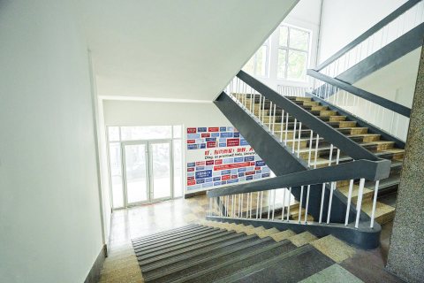 楼梯间实拍图