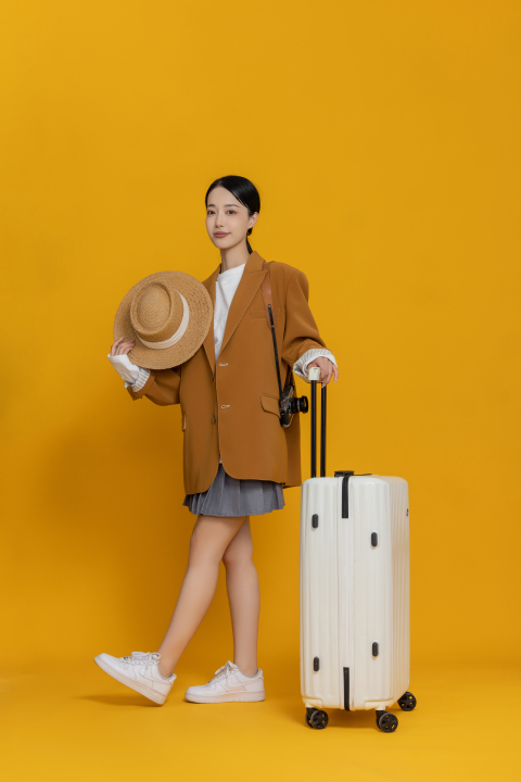青春靓丽的女生高清图版权图片下载