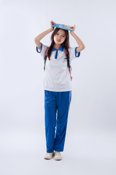 活力四射的女孩版权图片下载