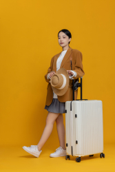 开朗奔放的女生高清图