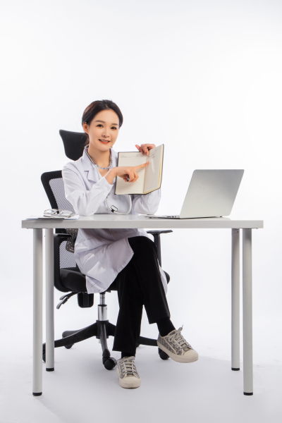 优秀的女性专家实拍图