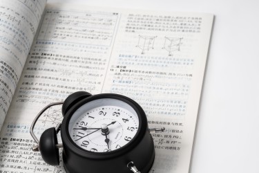 高考倒计时的闹钟高清图