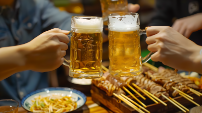 夏日聚会喝酒图片