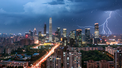 暴雨雷电夜景图片